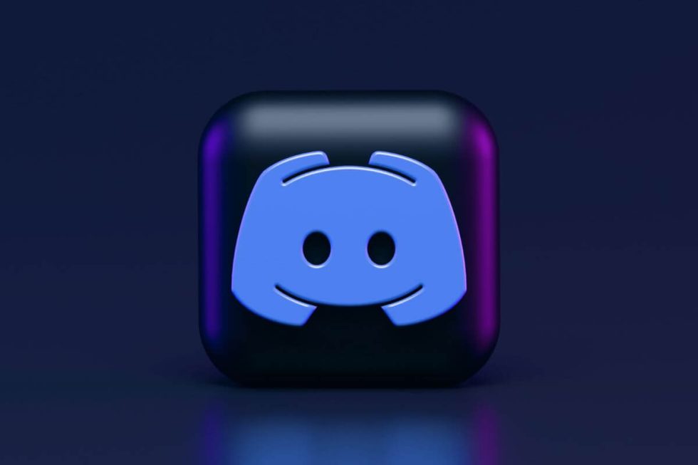 How to send files on discord onaircode